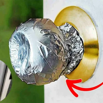 why put foil on door knob