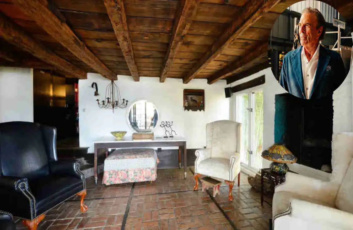 Dennis Akoyaking House