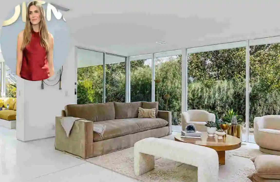 Mandy Moore home