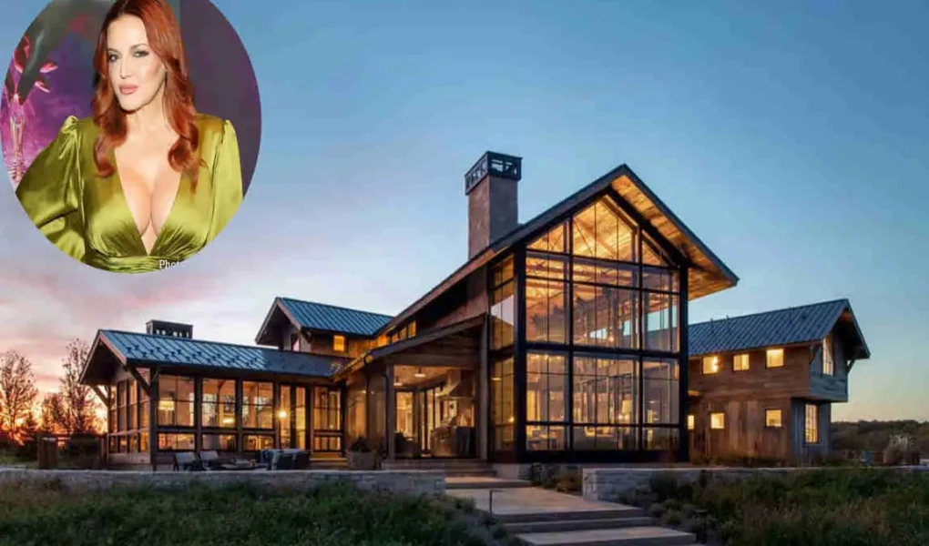 Jennifer Simard's House