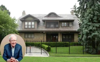 Warren Buffett House