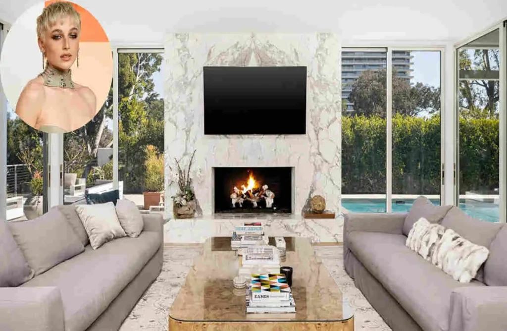 Emma Chamberlain's Home