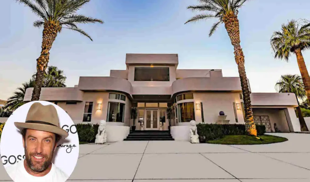 TJ Lavin House