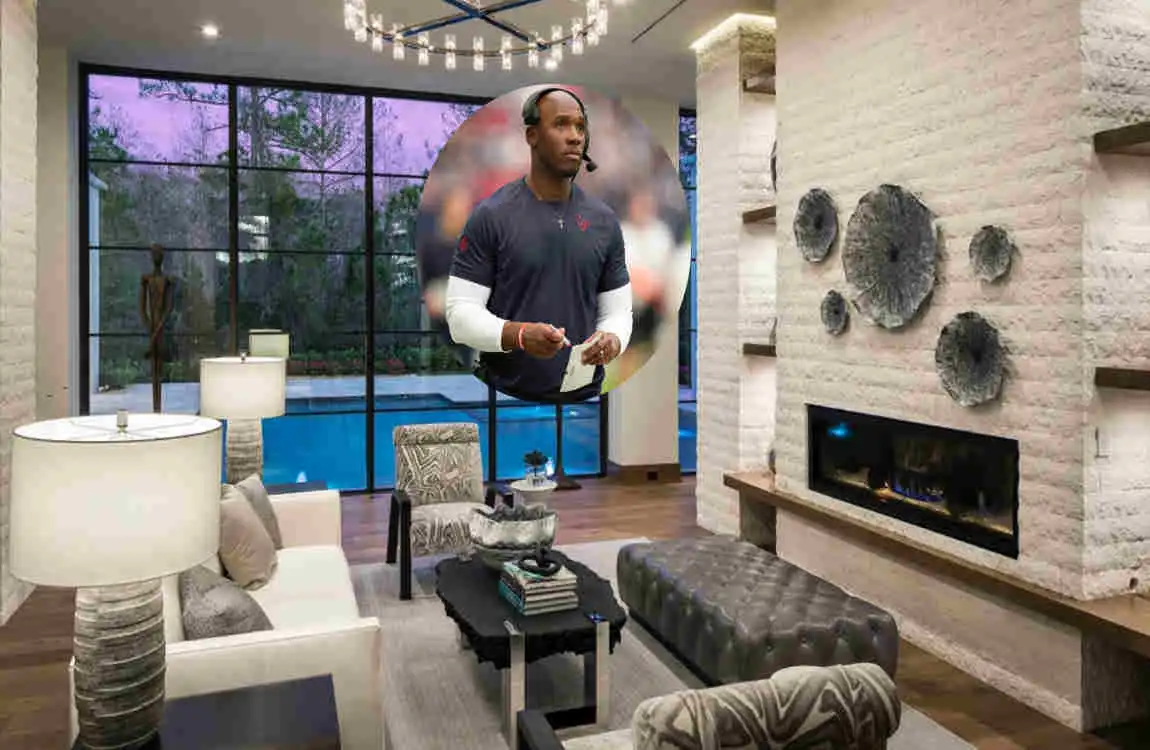 Demeco Ryans House