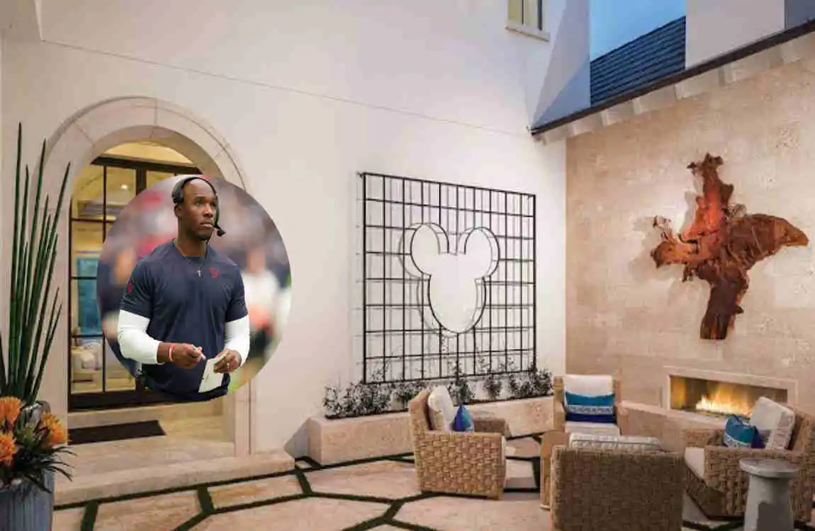 Demeco Ryans House