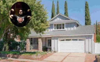 Devon Larratt House