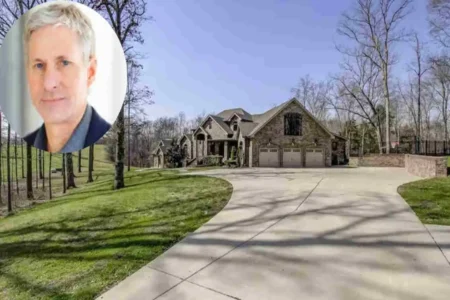 Chris Larsen's House