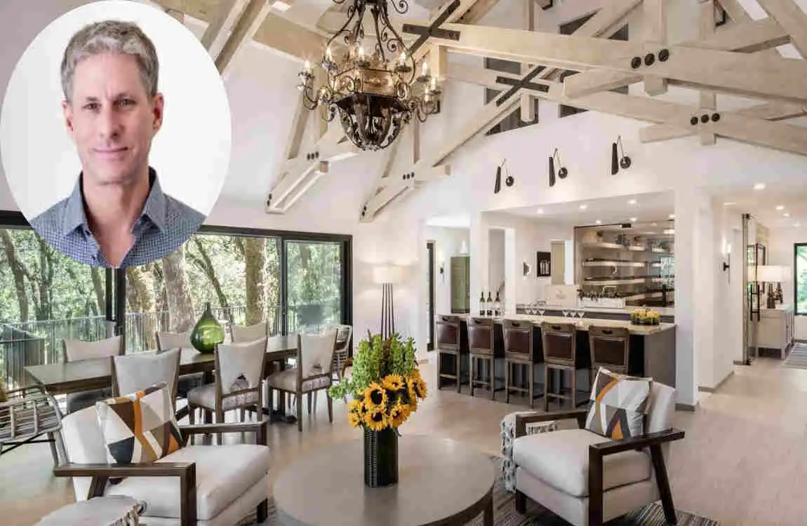 Chris Larsen's House