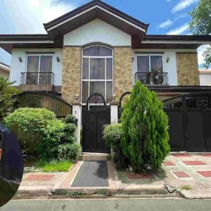 Daniel Padilla House