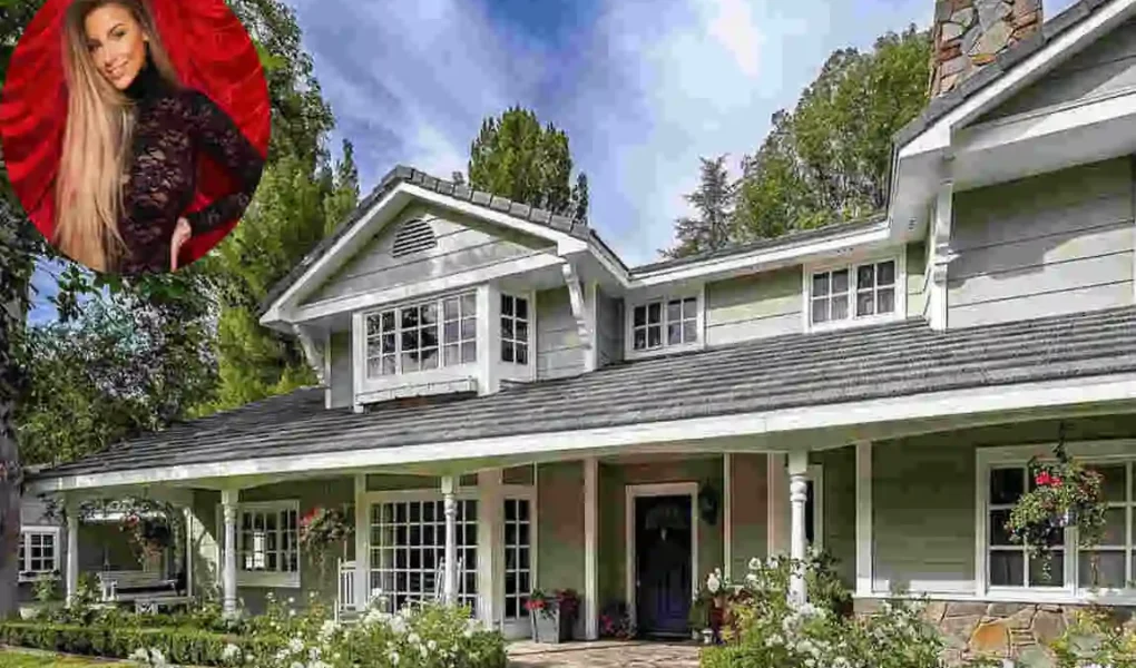 Ashley Alexiss’ Home