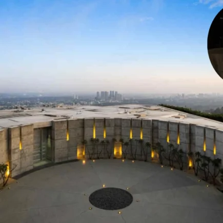 oakley founder house