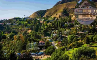 huge celebrity houses