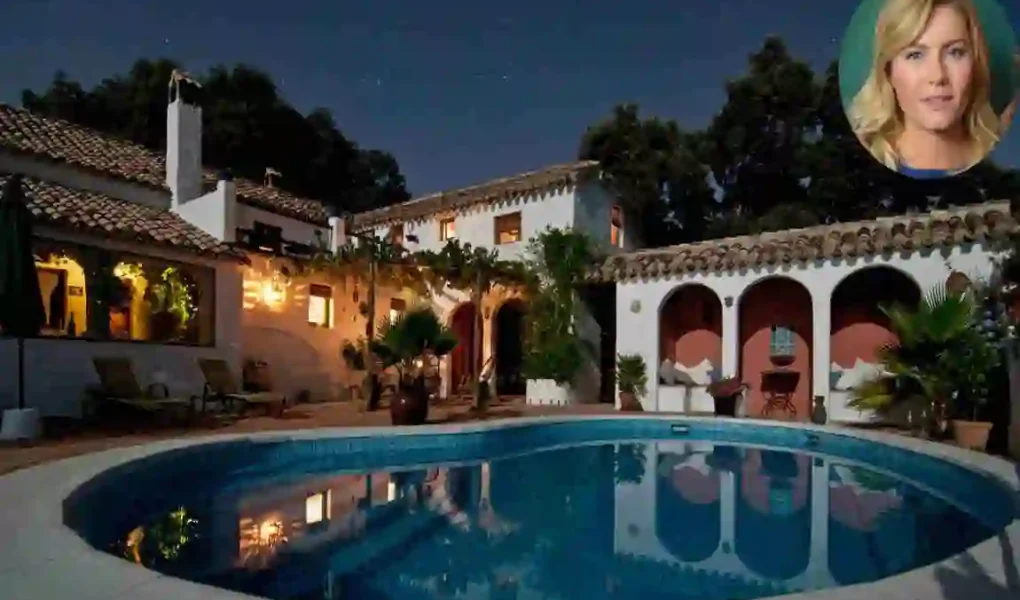 Elisha Cuthbert's House