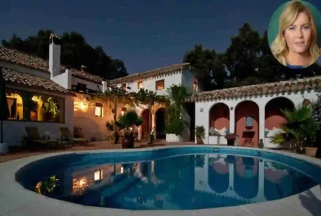 Elisha Cuthbert's House