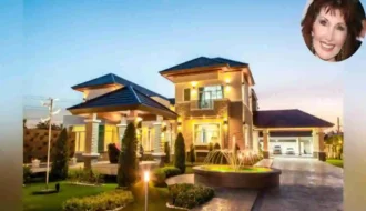 Joanna Gleason's house