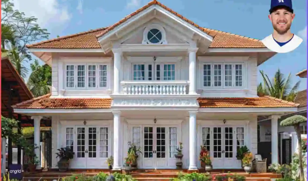 Max Muncy House