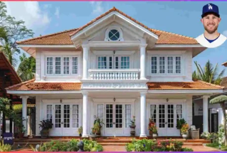 Max Muncy House