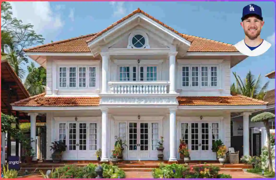 Max Muncy House