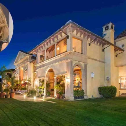 Vanna White House