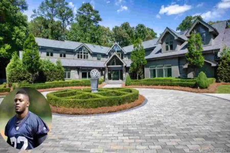 Julius Jones House